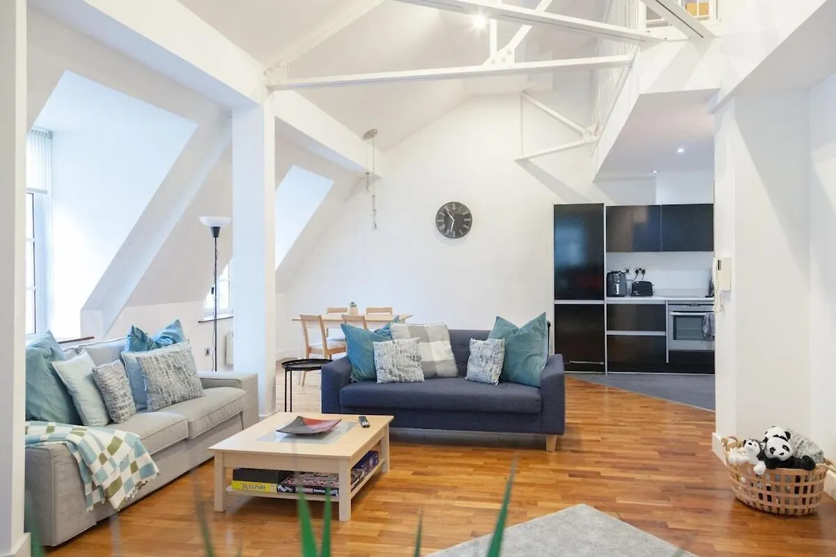 City Centre Penthouse Apartment Leeds