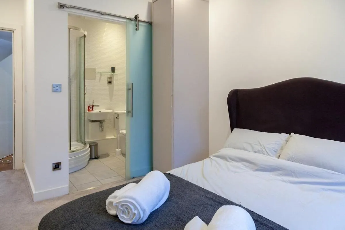 City Centre Penthouse Apartment Leeds  0*, Leeds (West Yorkshire)